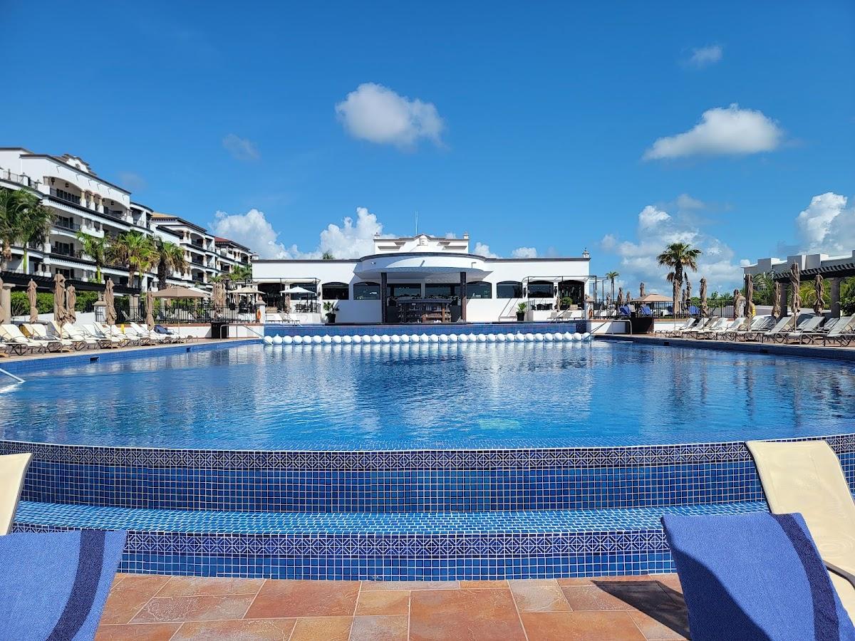 Grand Residences by Royal Resorts