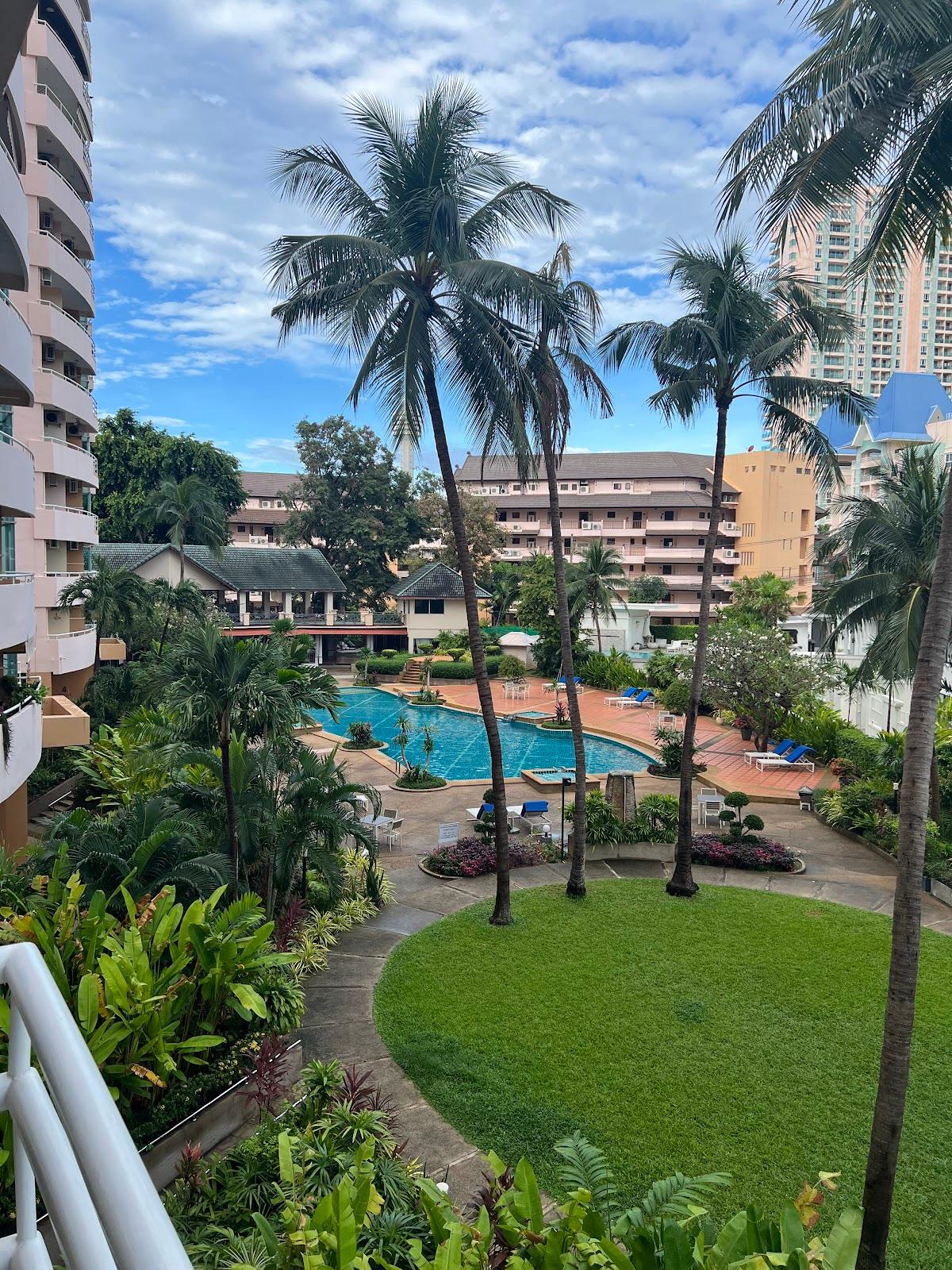 Chateau Dale Resort