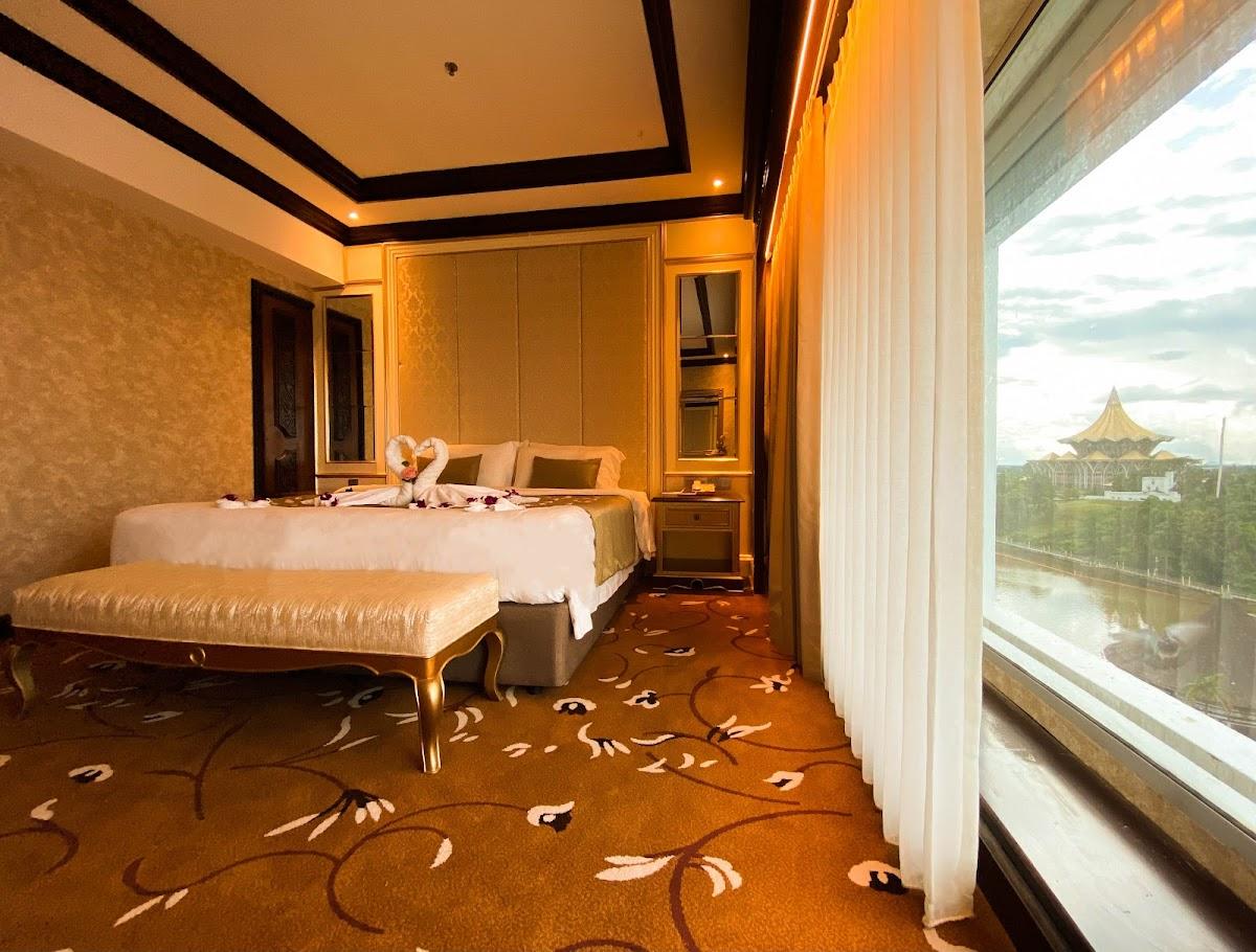 Club Asia International - Riverside Majestic Hotel