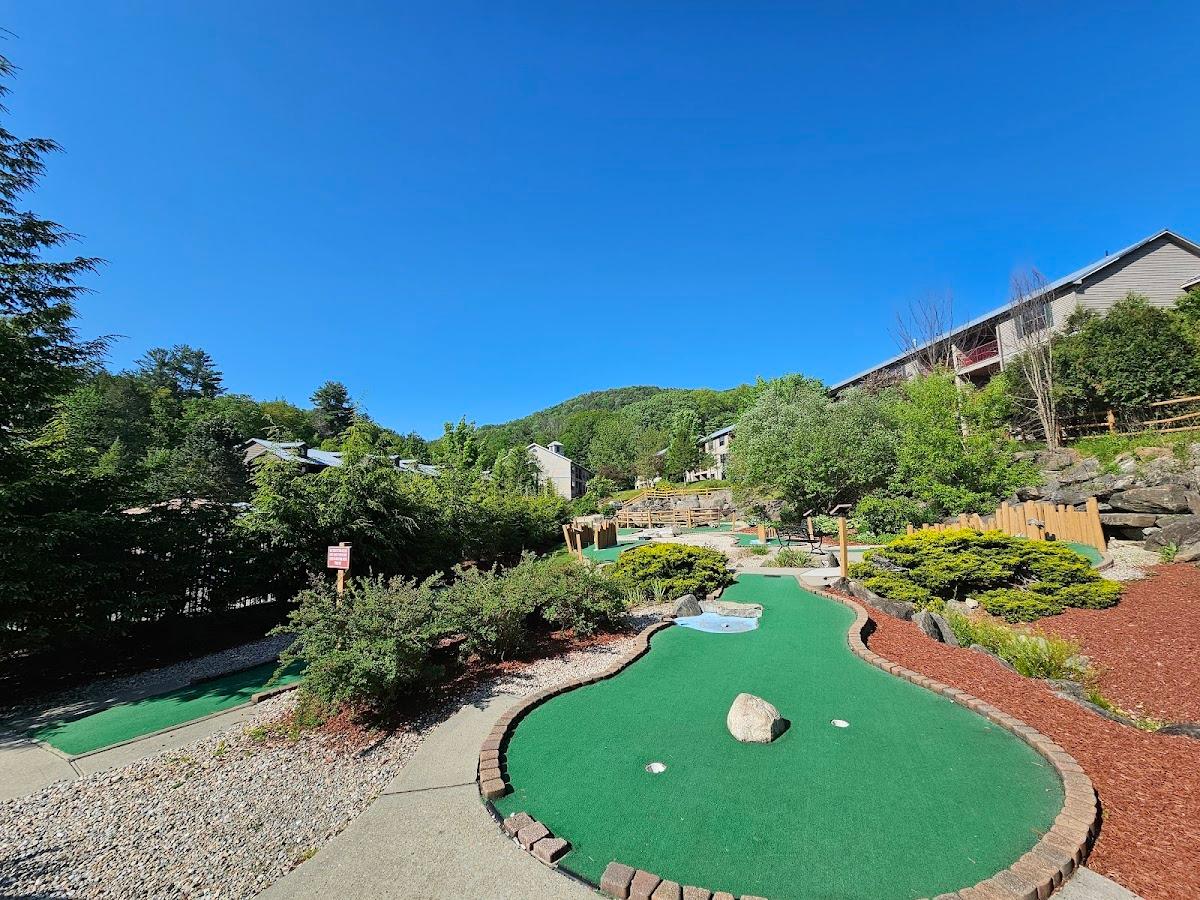 Oak n’ Spruce Resort in the Berkshires
