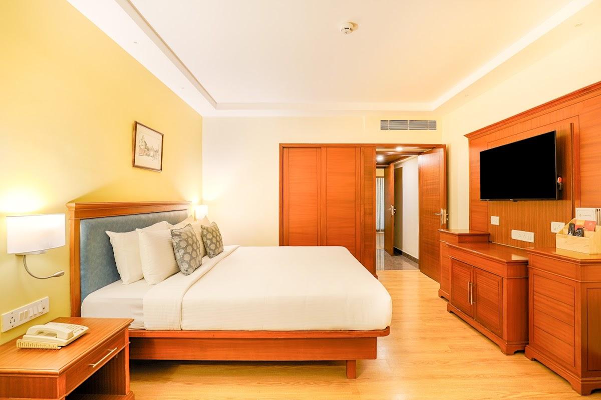 Club Mahindra Golden Landmark