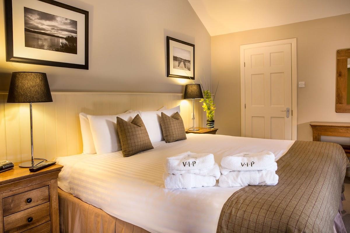 Cameron House Lodges