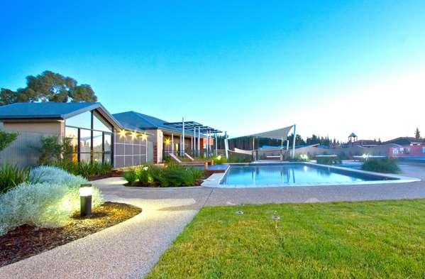 Ramada Resort by Wyndham Seven Mile Beach