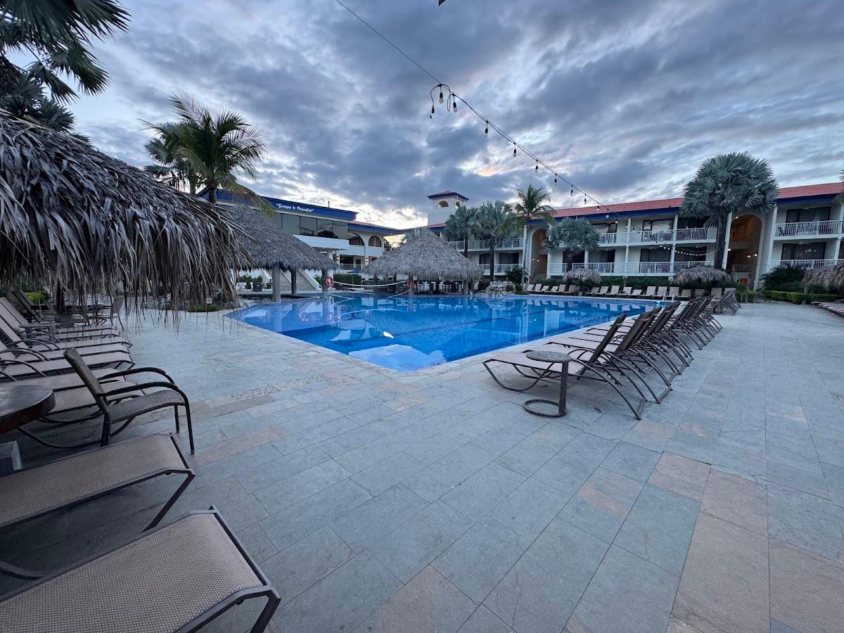 Flamingo Beach Hotel