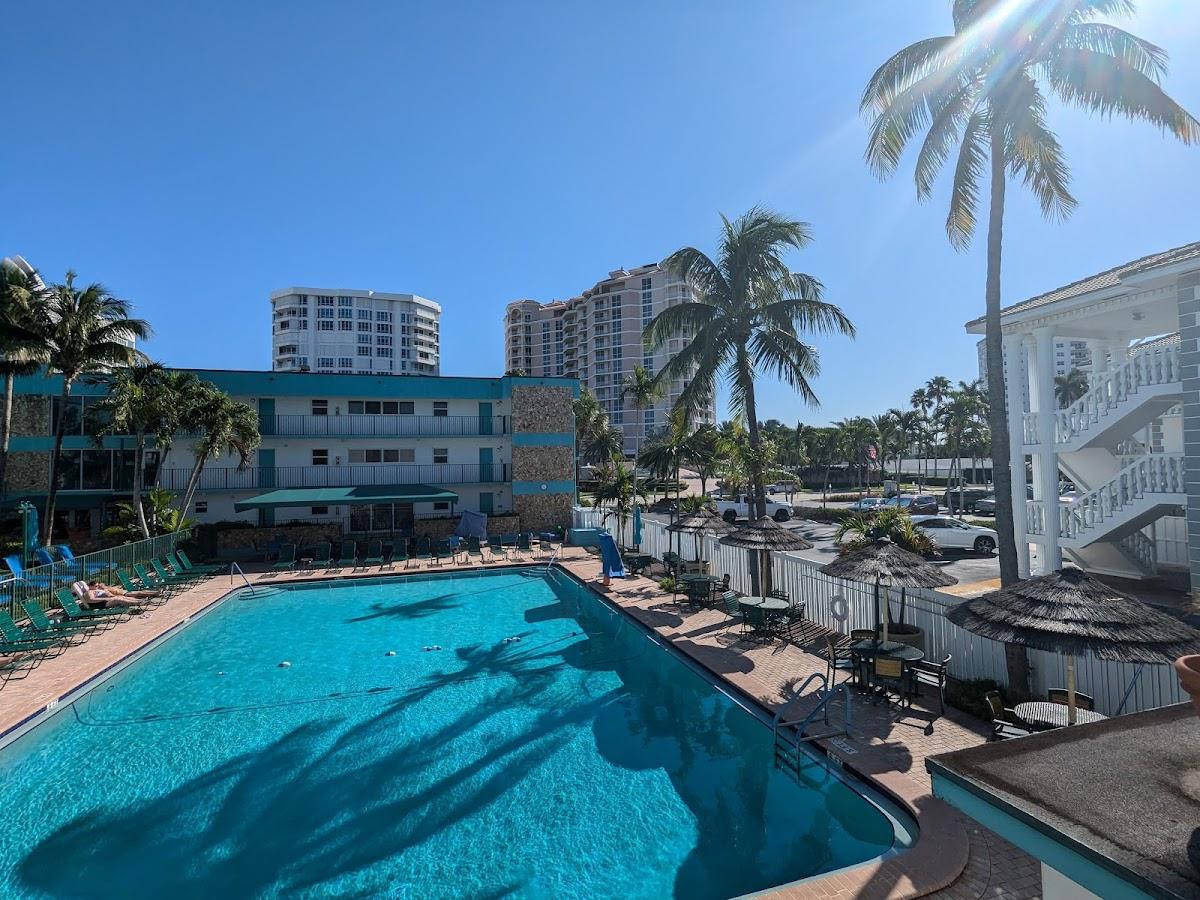 Surfsider Resort