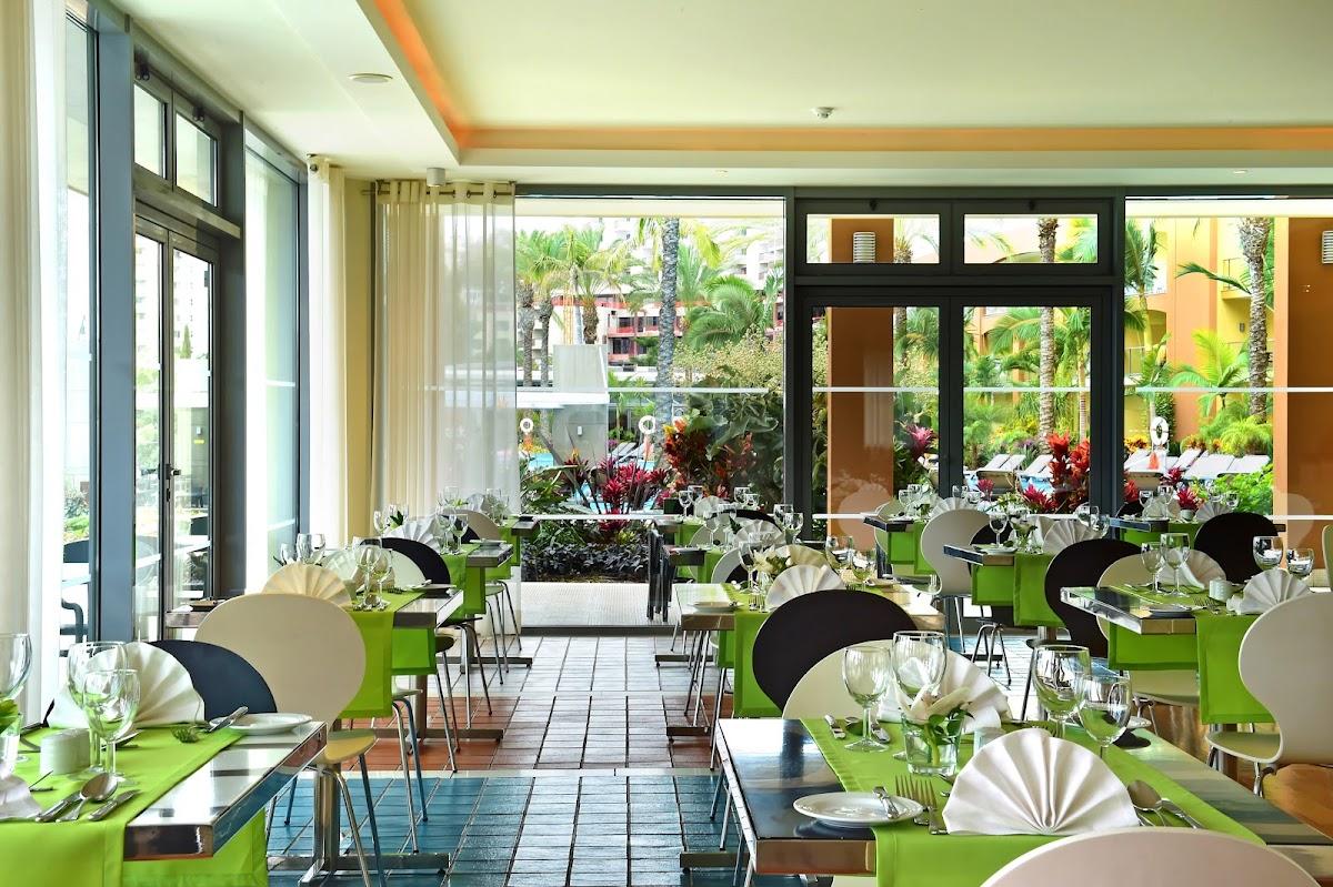 Pestana Promenade Ocean Resort Hotel