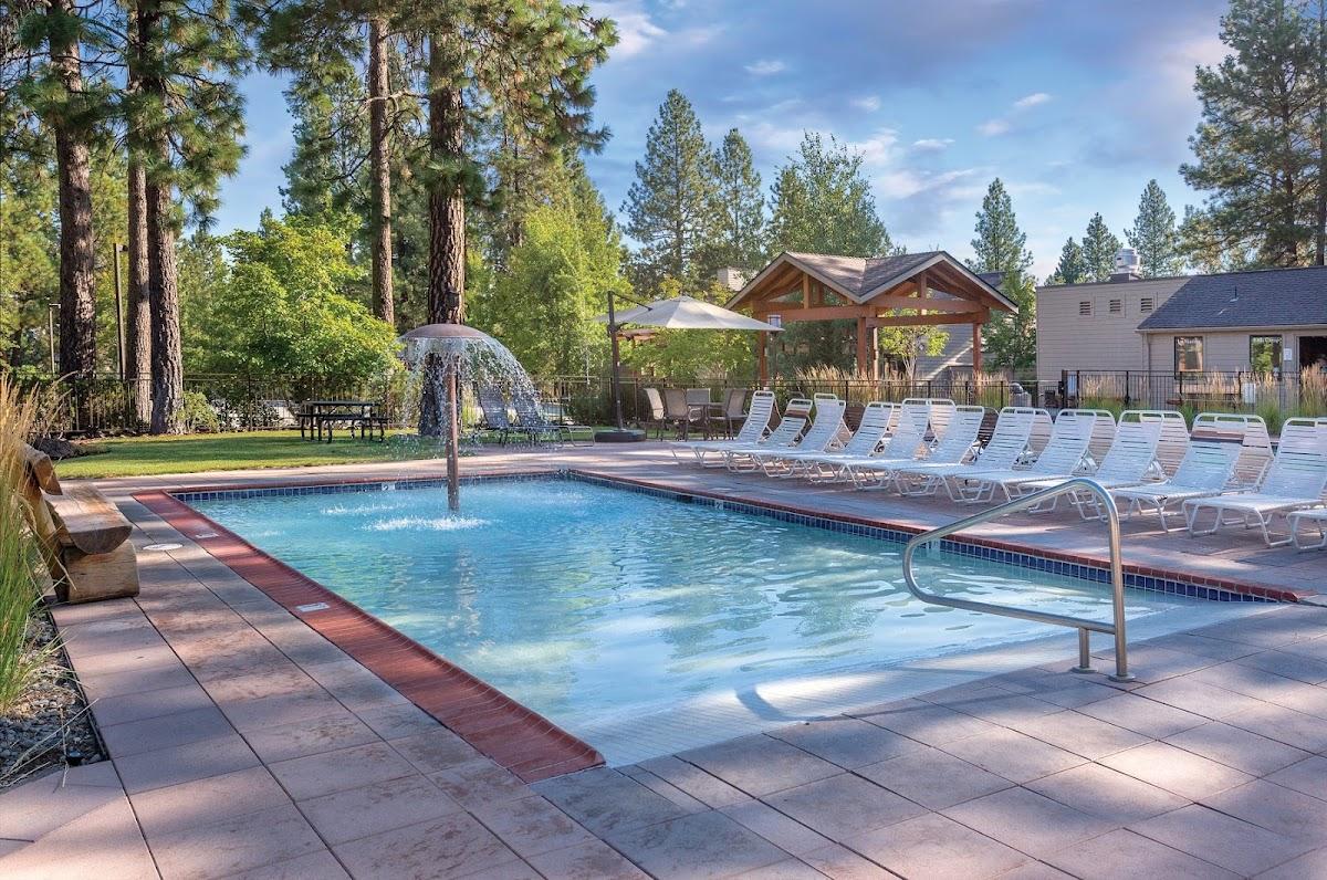 Seventh Mountain Resort