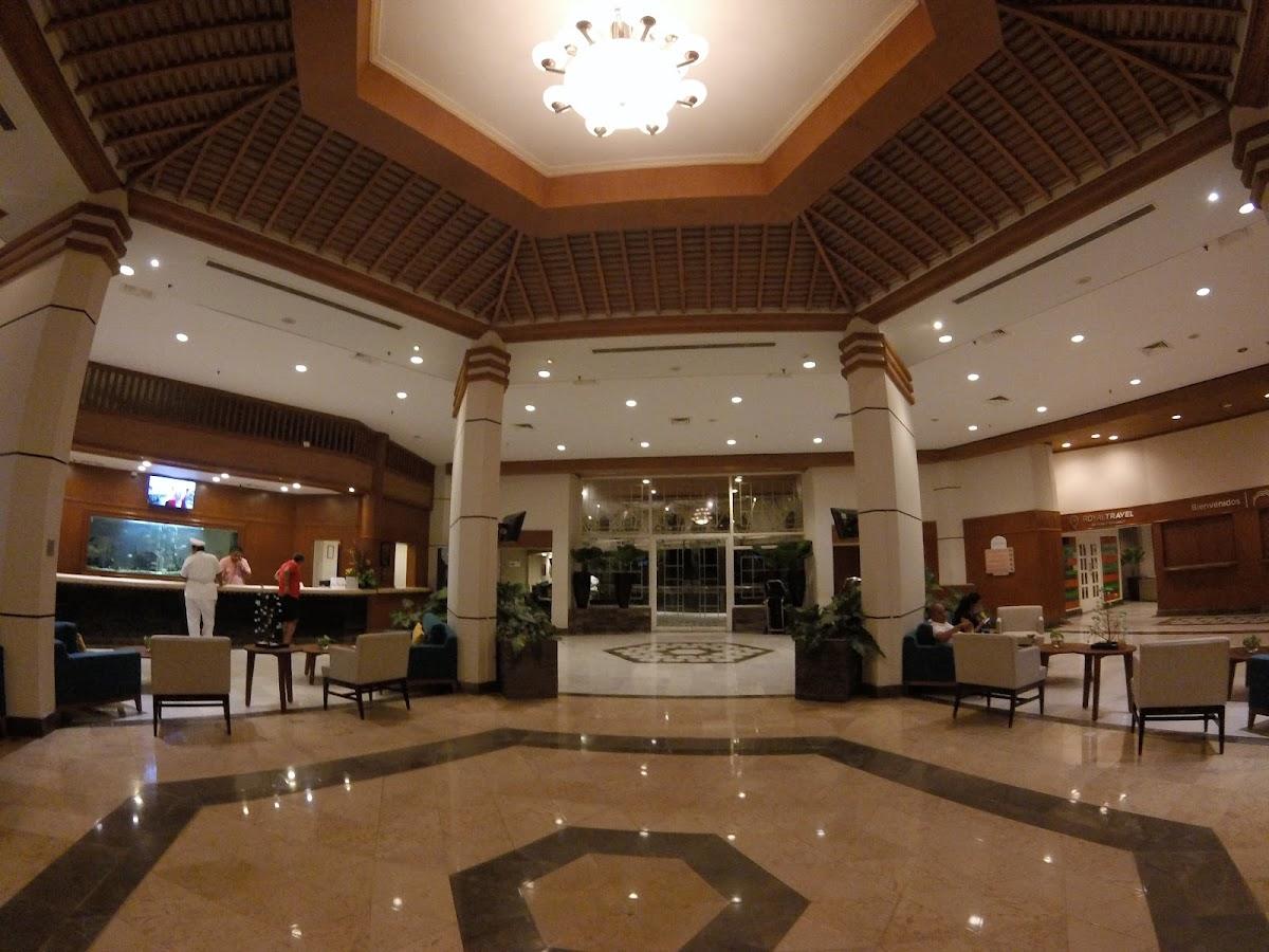 Park Royal Beach Resort Acapulco by Royal Holiday
