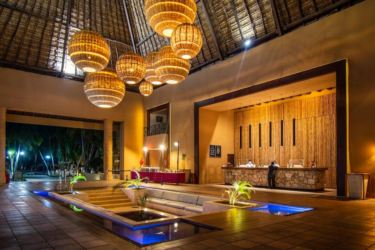 Reef Yucatán Hotel & Convention Center