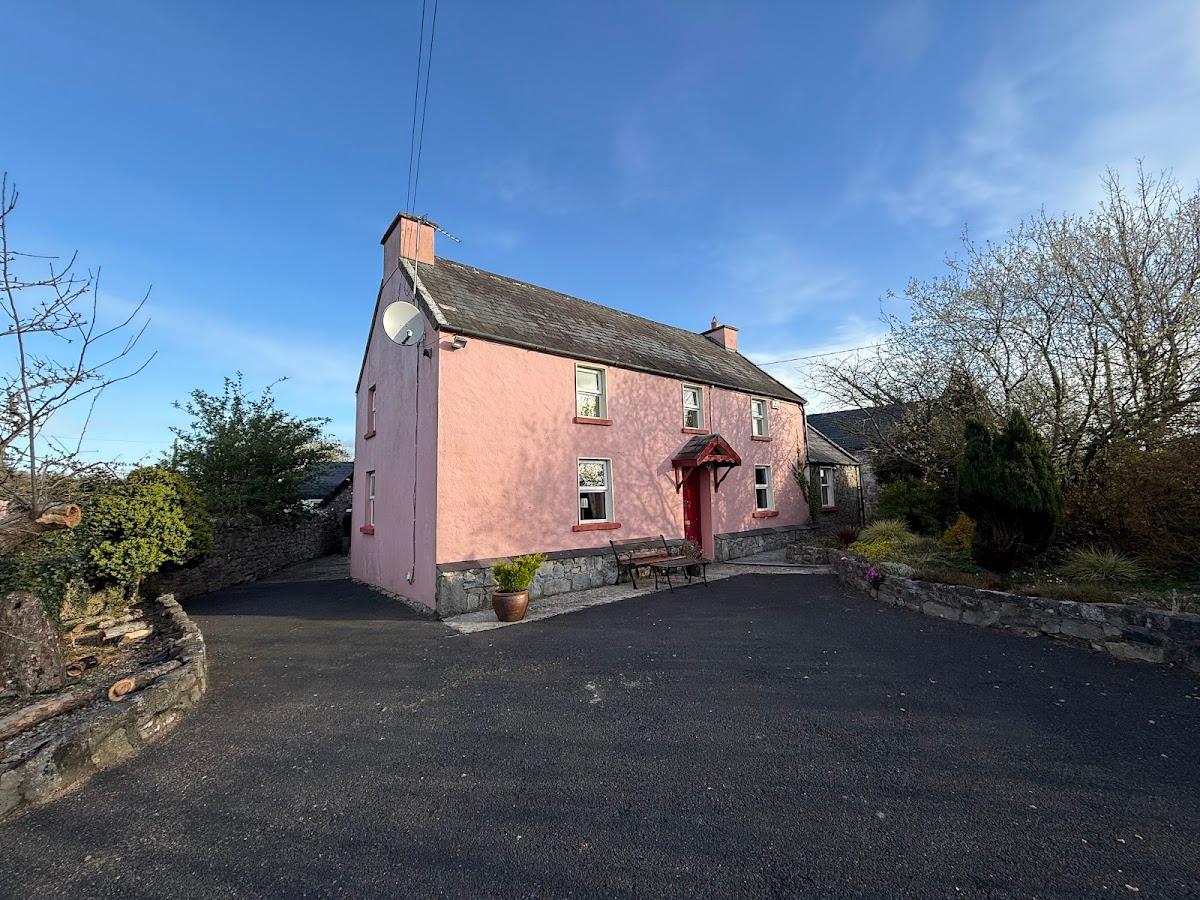 DANGAN LODGE COTTAGE