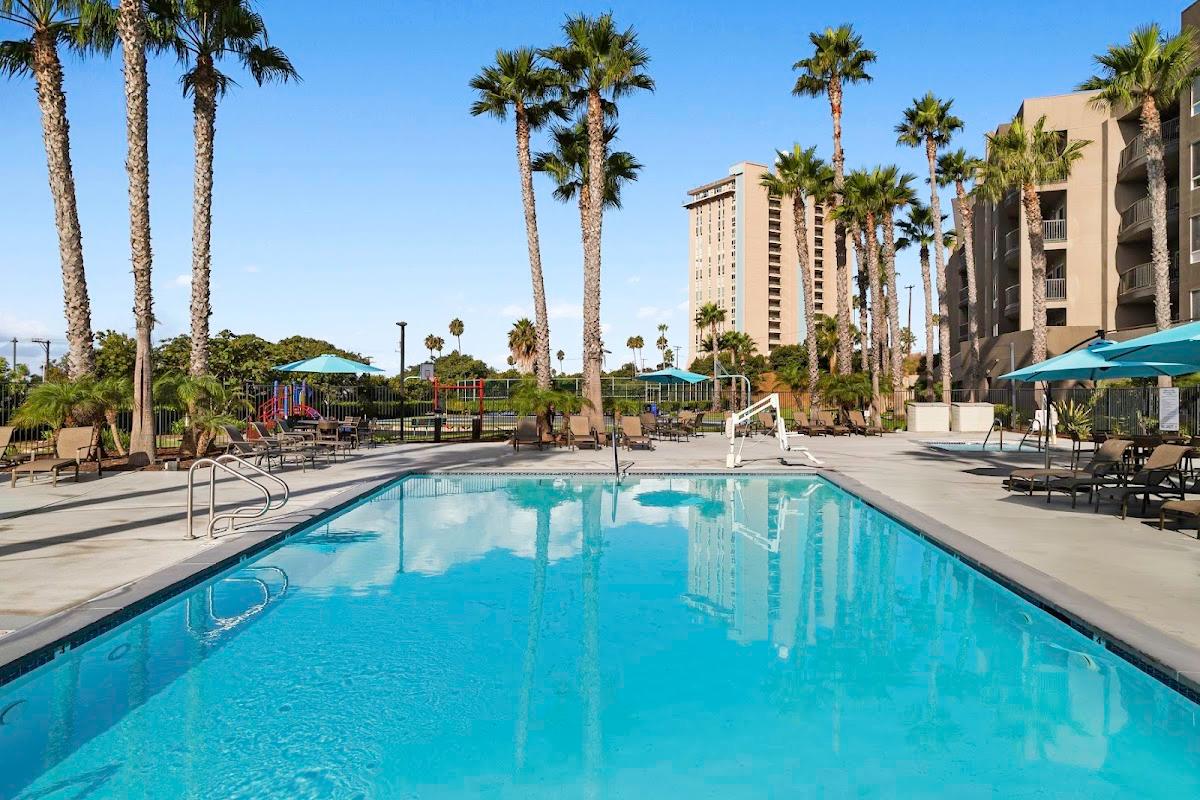 Vacation Internationale Oceanside Marina Inn