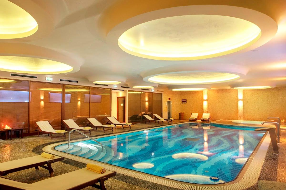 Ramada Attica Riviera