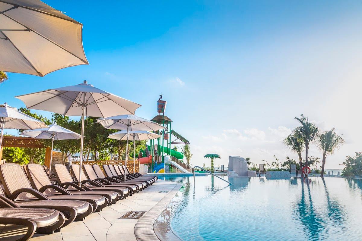 Sandos Playacar Beach Resort
