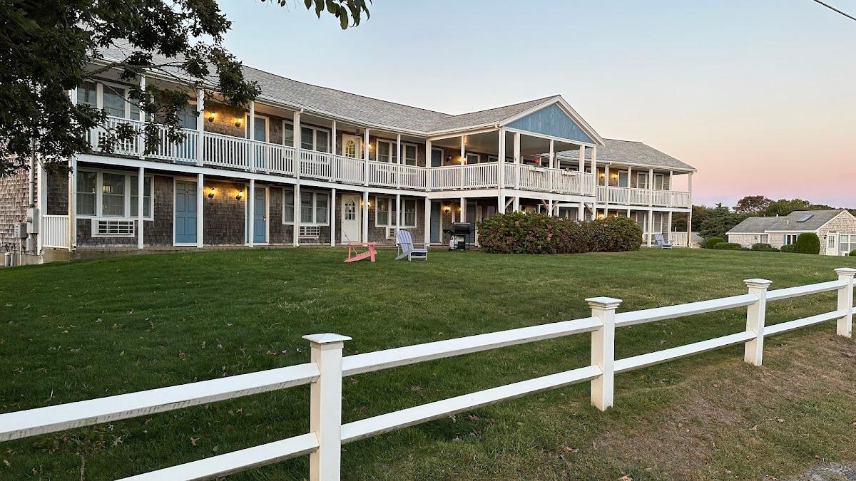 Colonial Acres Resort