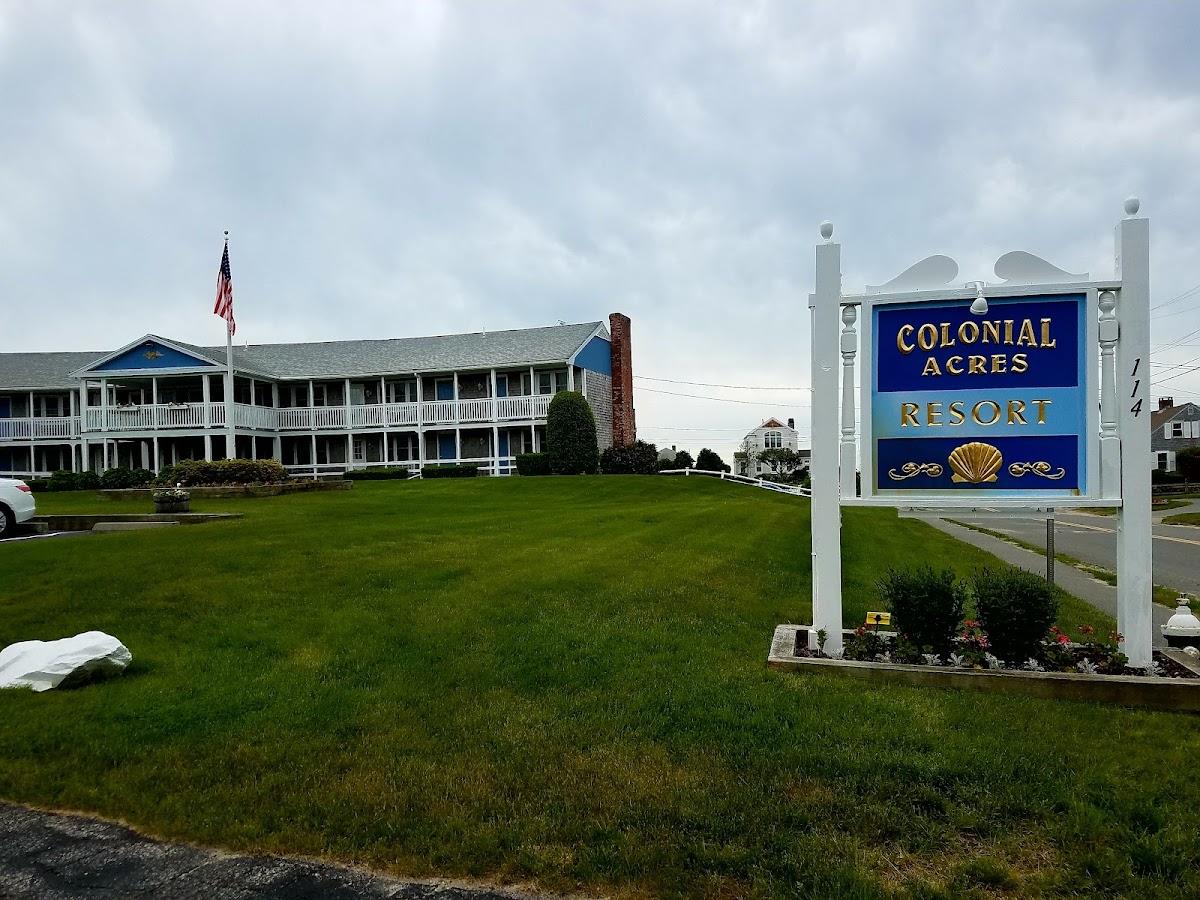 Colonial Acres Resort