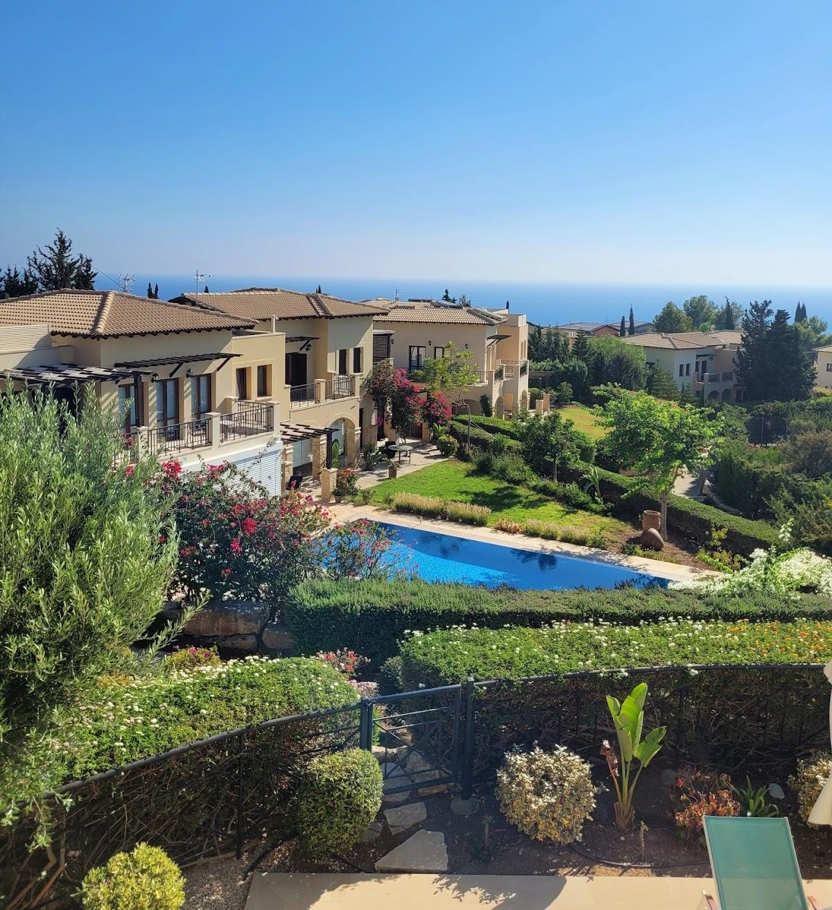 Aphrodite Hills Resort-Holiday 5 Star Deluxe