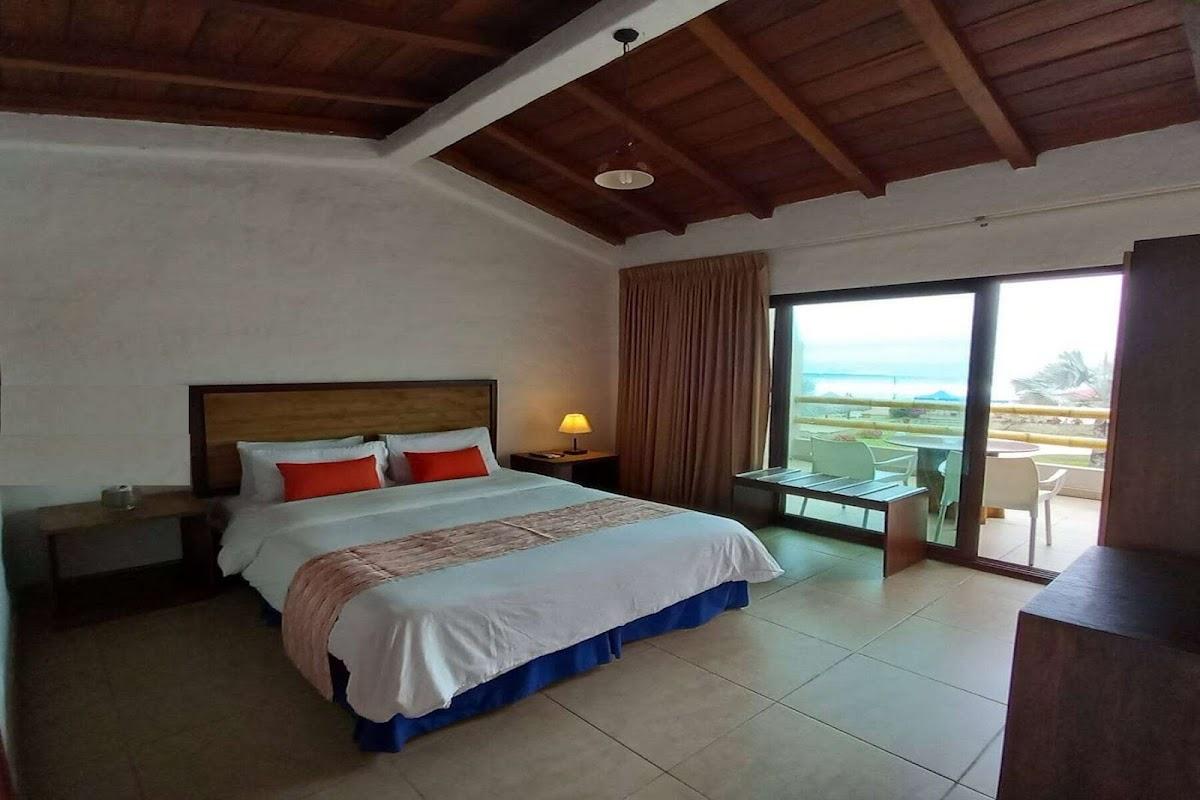 Howard Johnson Hotel La Carolina