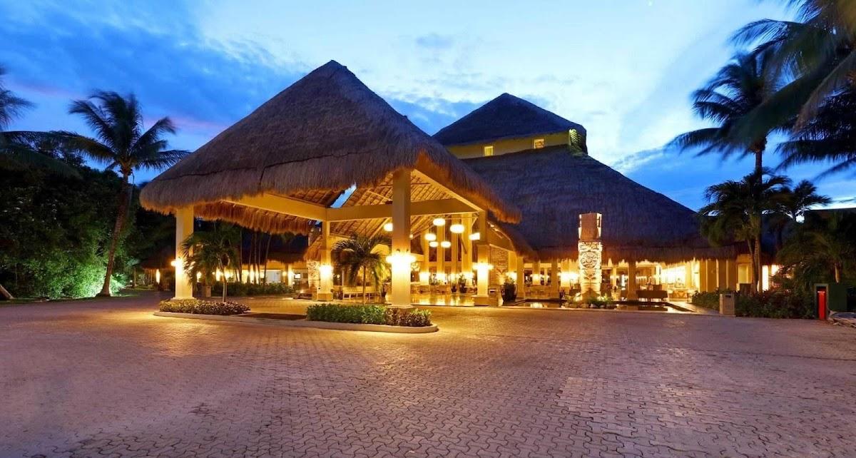 Grand Palladium Colonial Resort & Spa at Riviera Maya