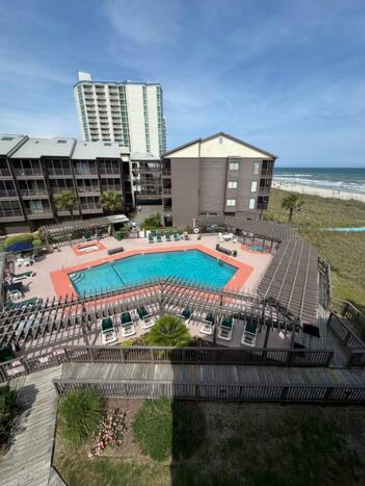 Beach House Golf & Racquet Club