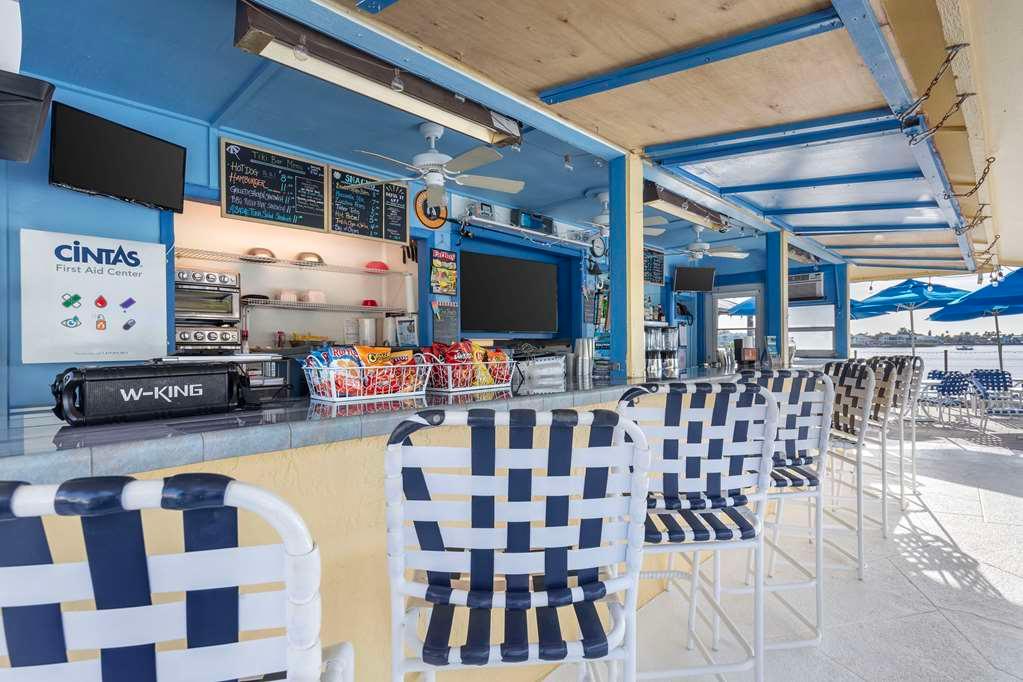 Charter Club Resort of Naples Bay
