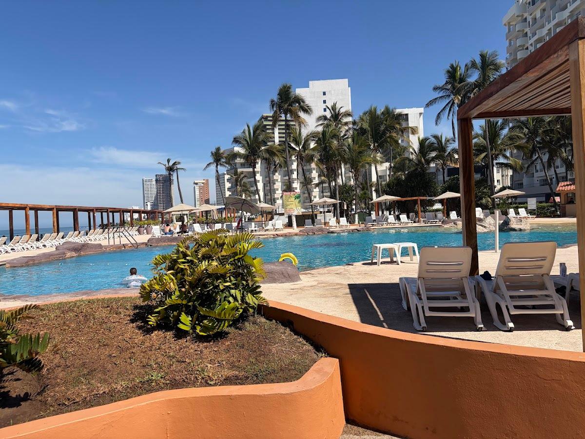 Costa de Oro Beach Club