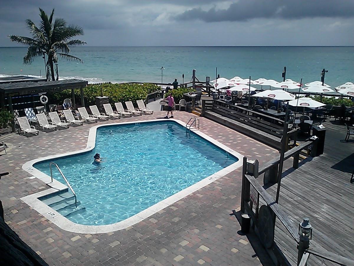 Driftwood Inn Resort