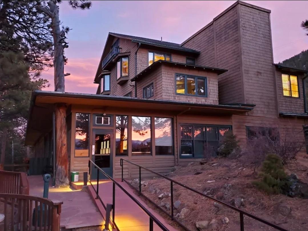Historic Crags Lodge at Golden Eagle