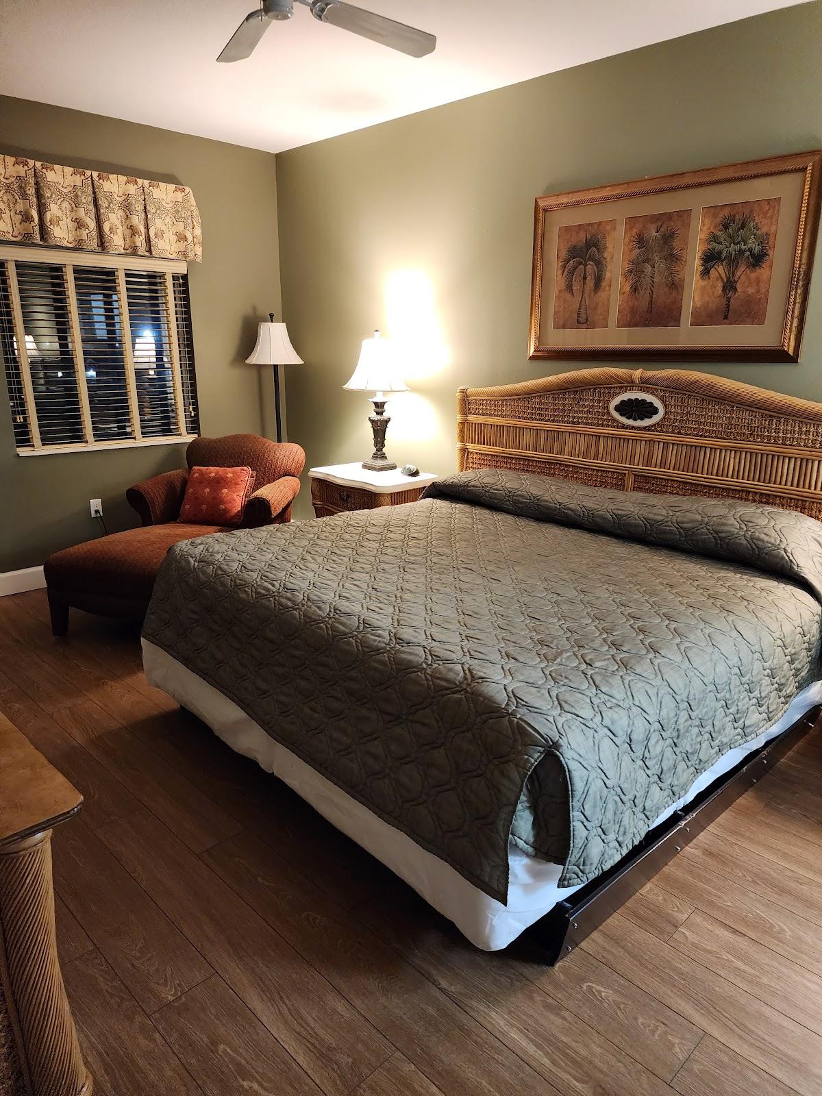 Holiday Beach Resort-Destin