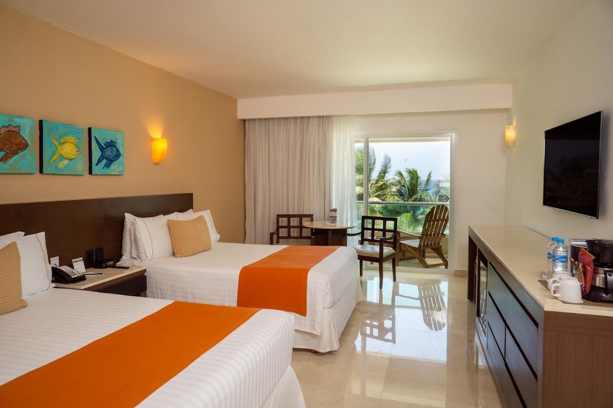 Hotel Flamingo Cancun Resort