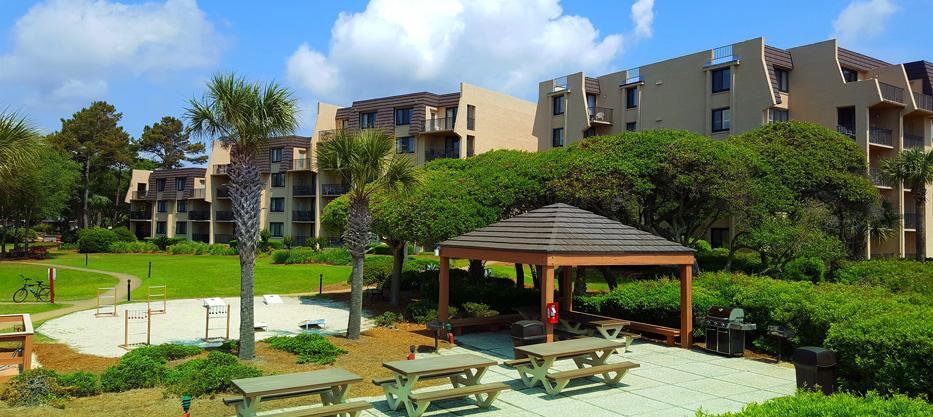 Island Club IV