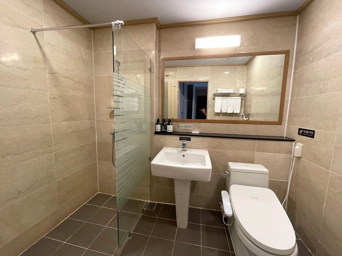 Kensington Resort Seorak Beach