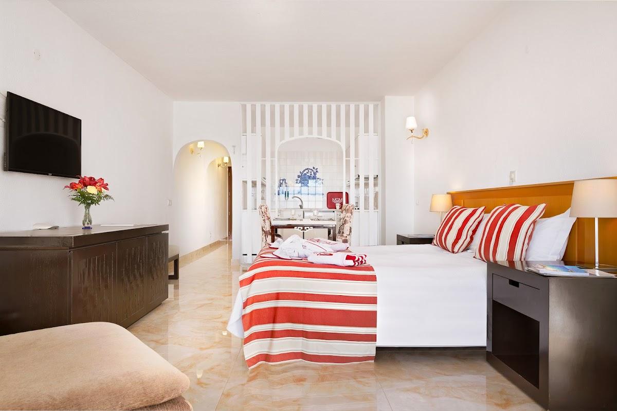Muthu Ouraview Beach Club