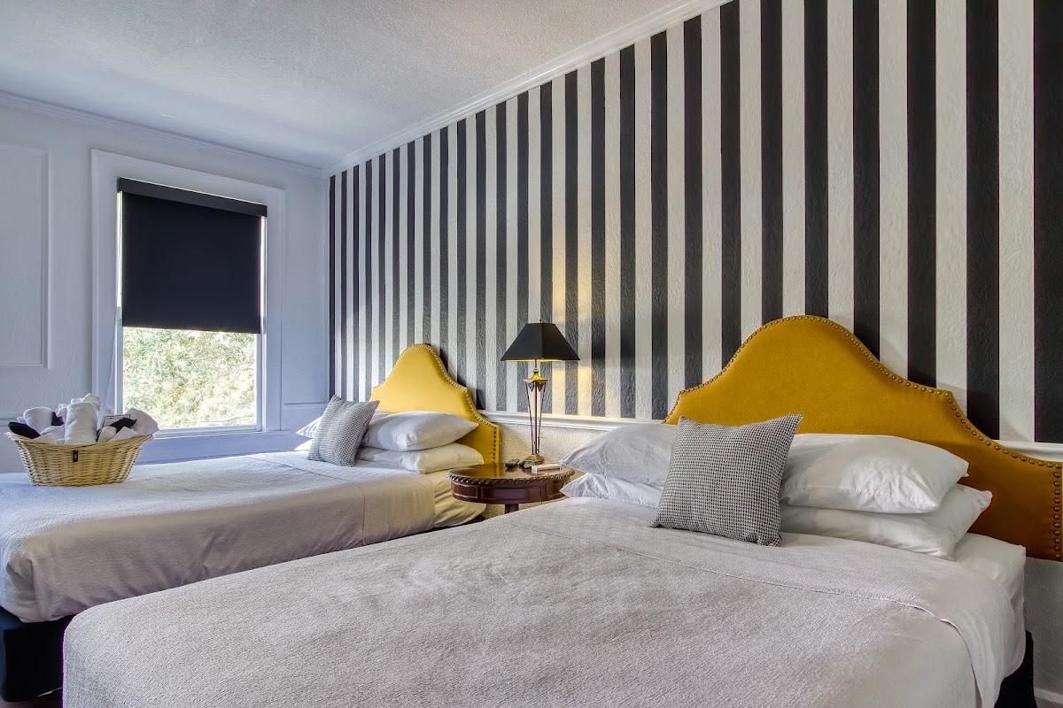 New Hotel Collection Cordova Inn