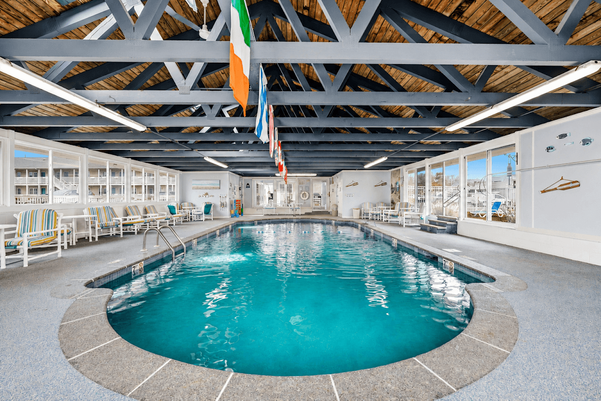 Pier 7 Condominiums