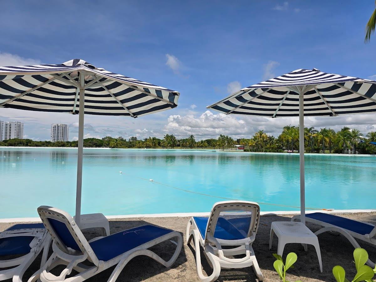 Playa Blanca Beach Resort y SPA