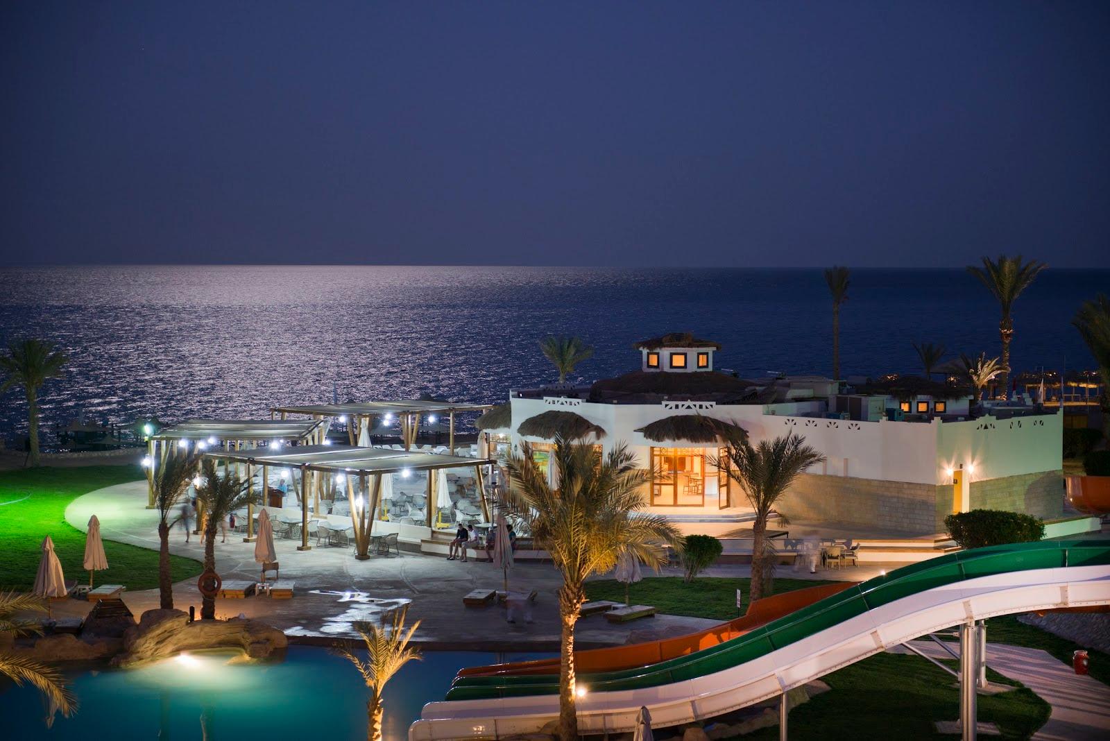 Shores Amphoras Resort