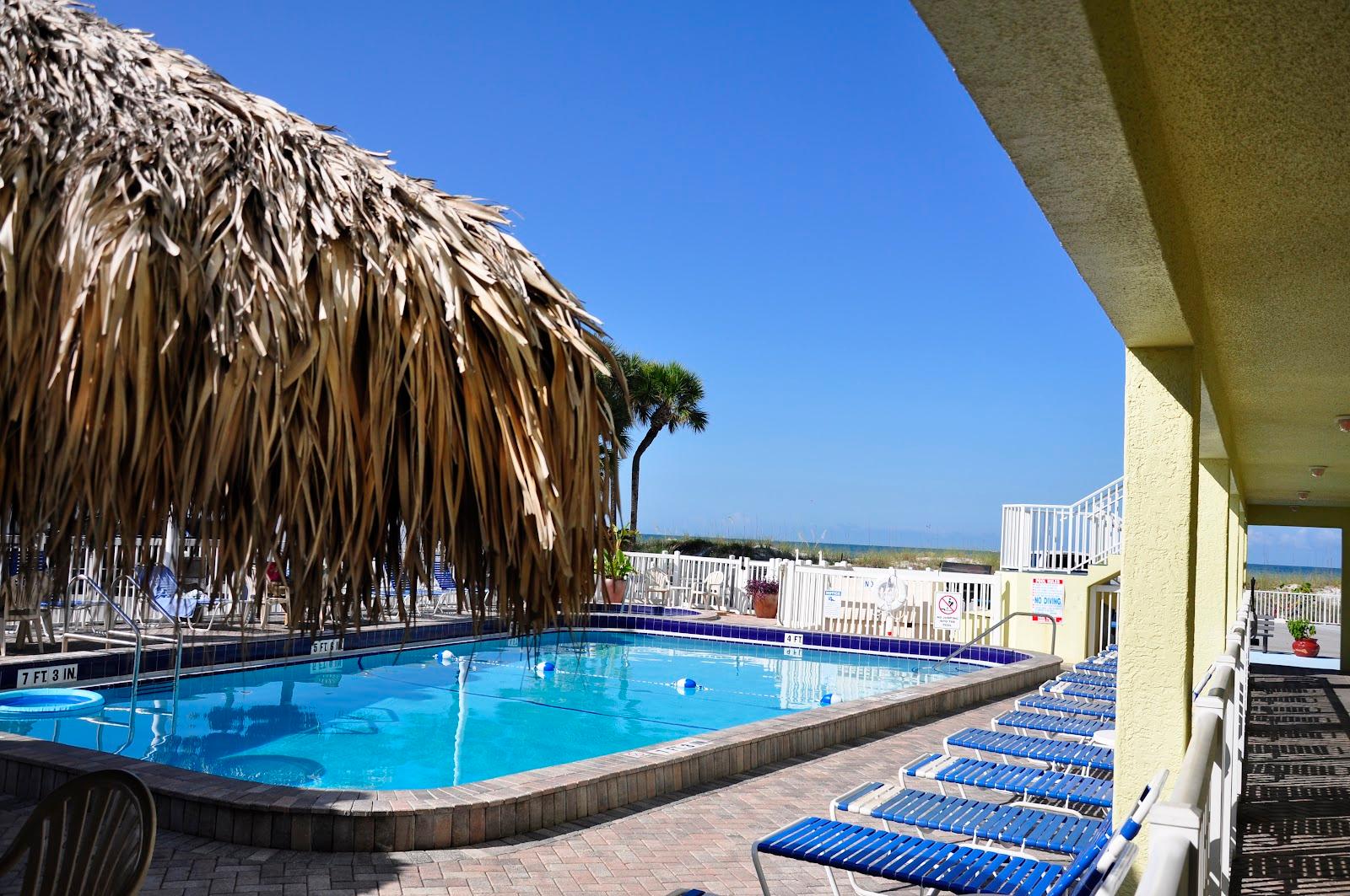 Commodore Beach Club
