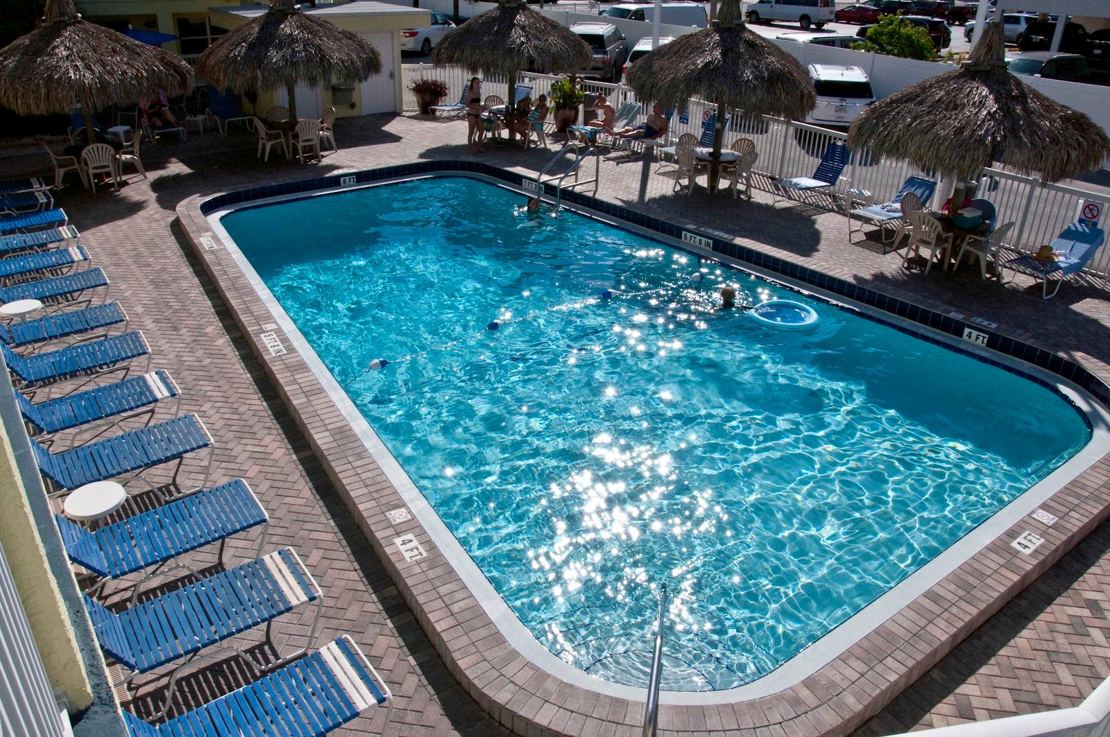 Commodore Beach Club