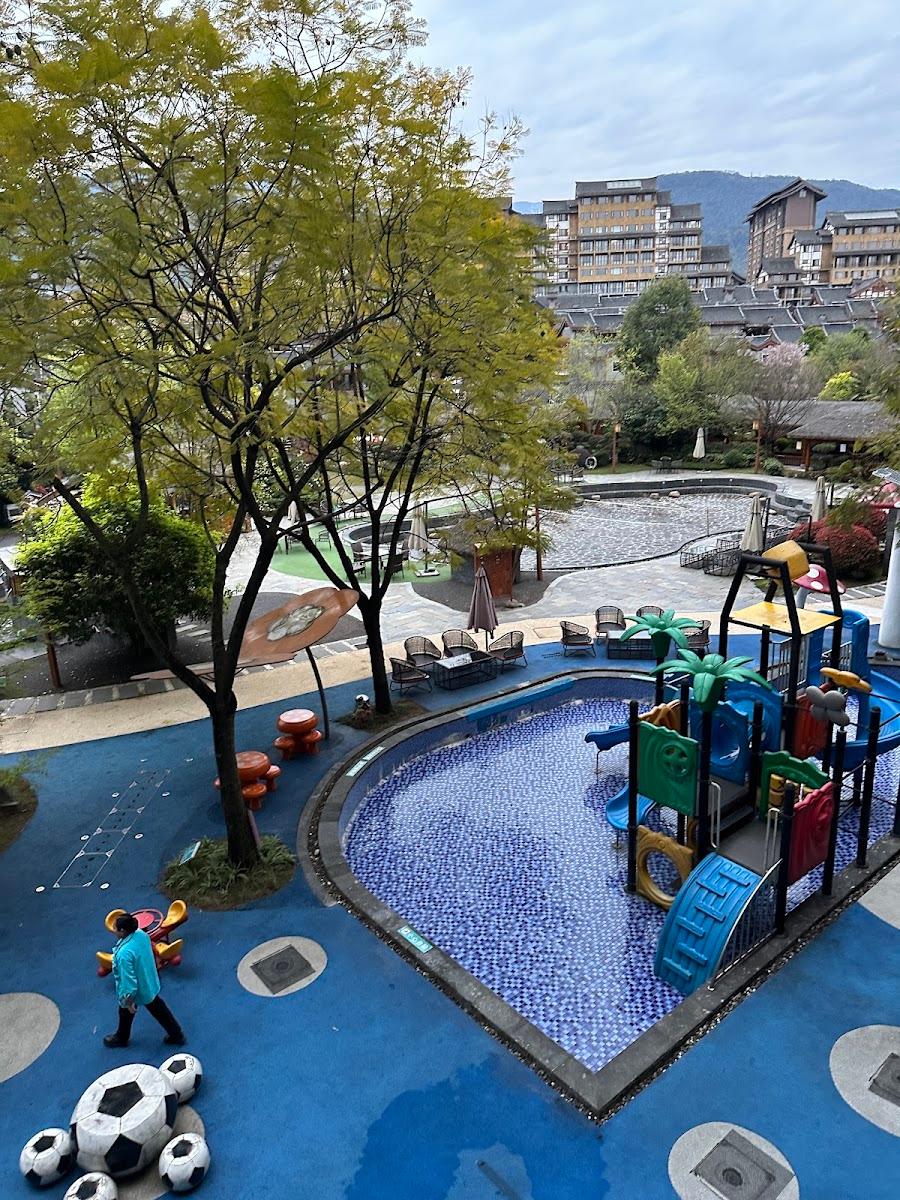 Emeishan Yinxiang Yuquanwan Hotel