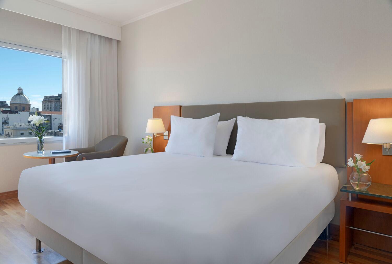 Hotel Nh Columbia
