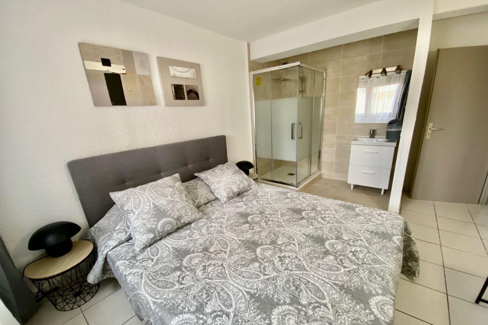 Malibu Premier B&B - France