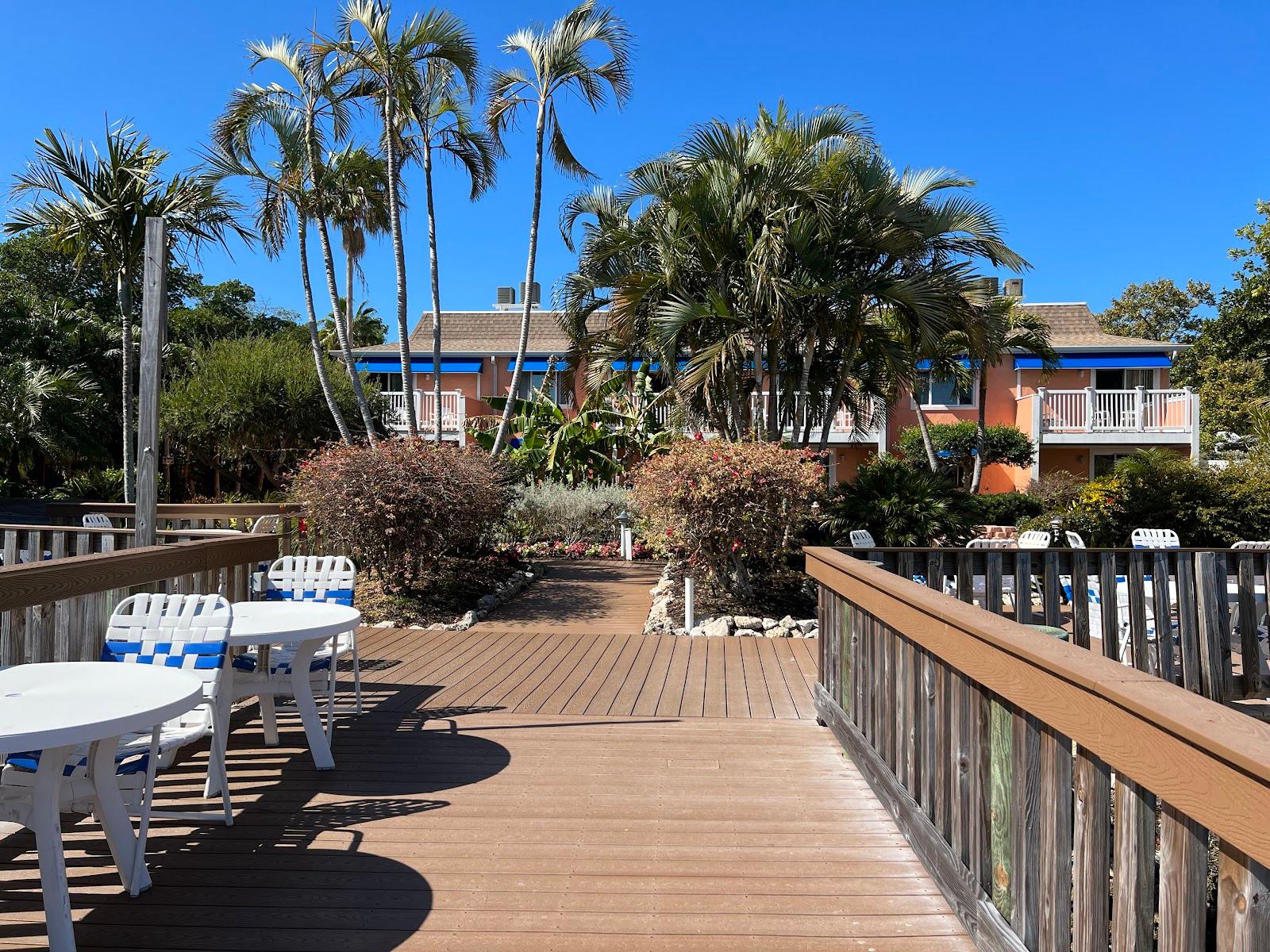 Smuggler'S Cove Resort