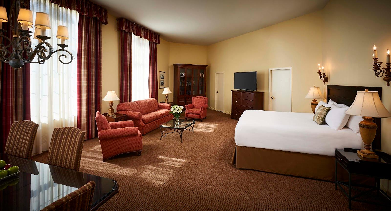 Birchcliff Villas at Deerhurst Resort