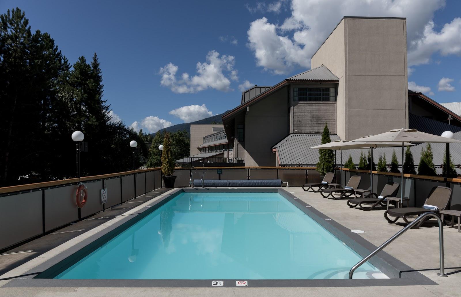 Crystal Lodge - Canada