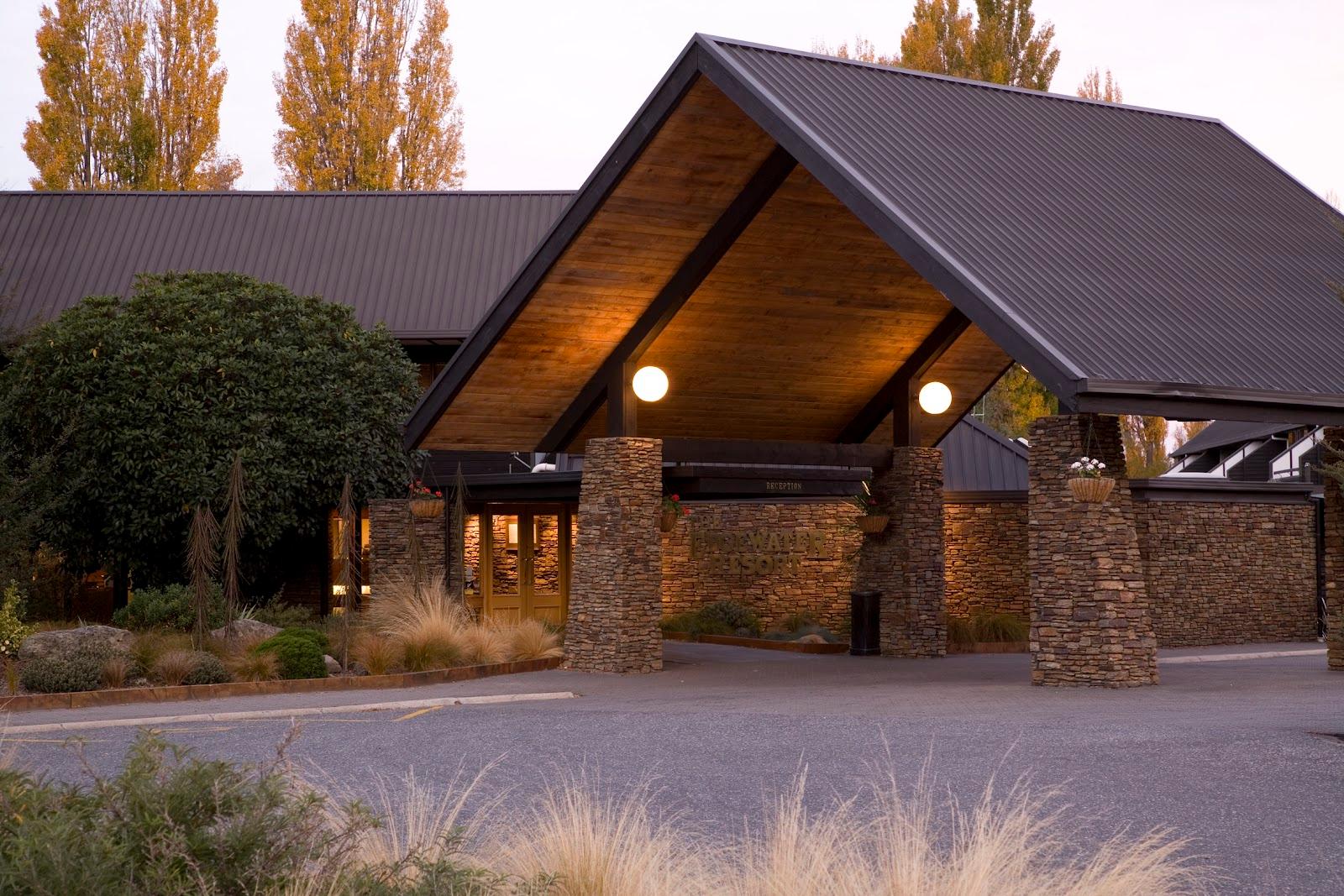 Edgewater Club