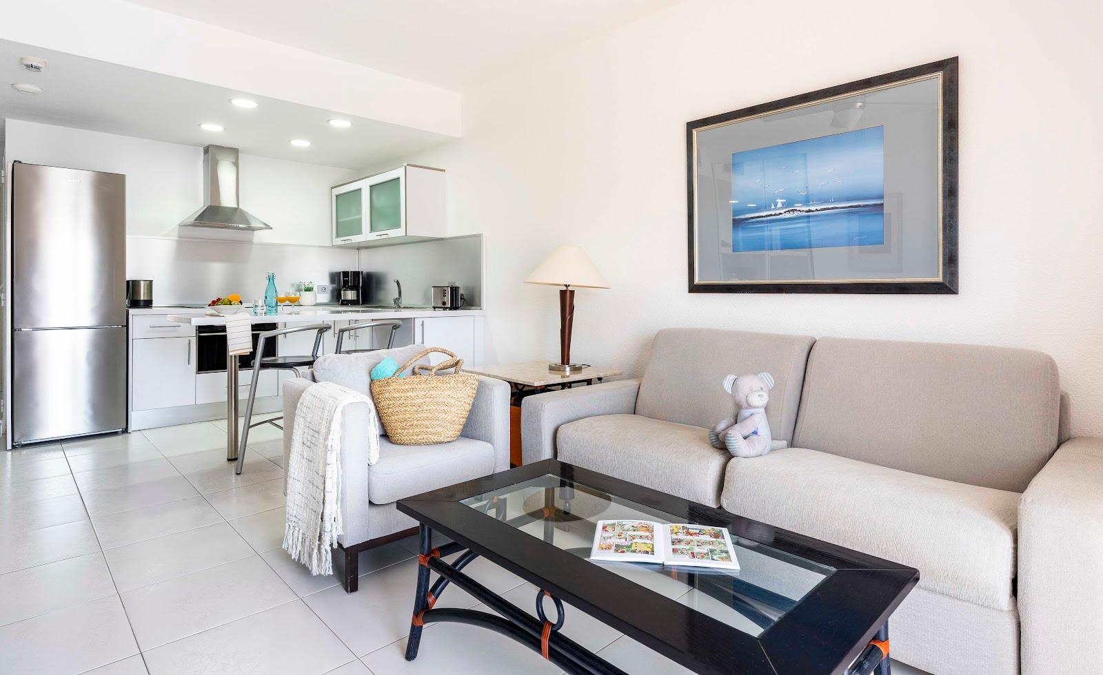 Exp. Beverly Hills Heights - Canary Islands