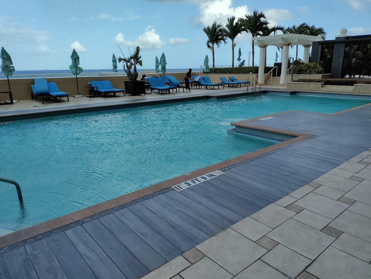Marriott's BeachPlace Towers
