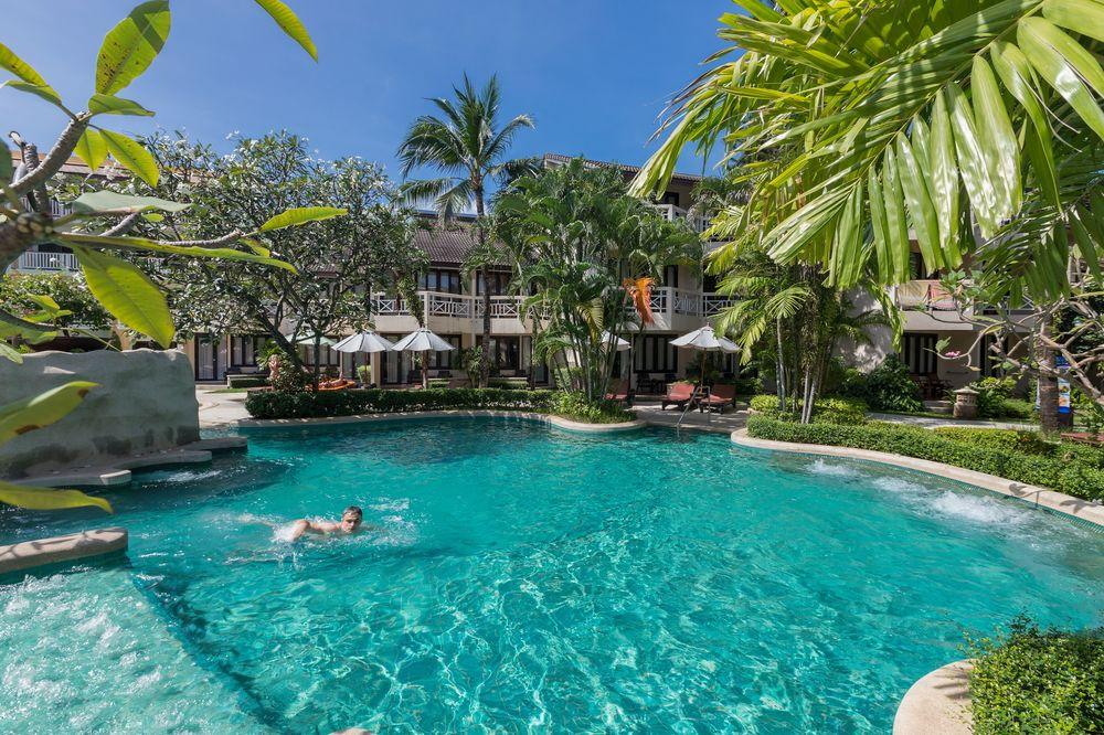 Club Thara at Thara Patong Beach Resort
