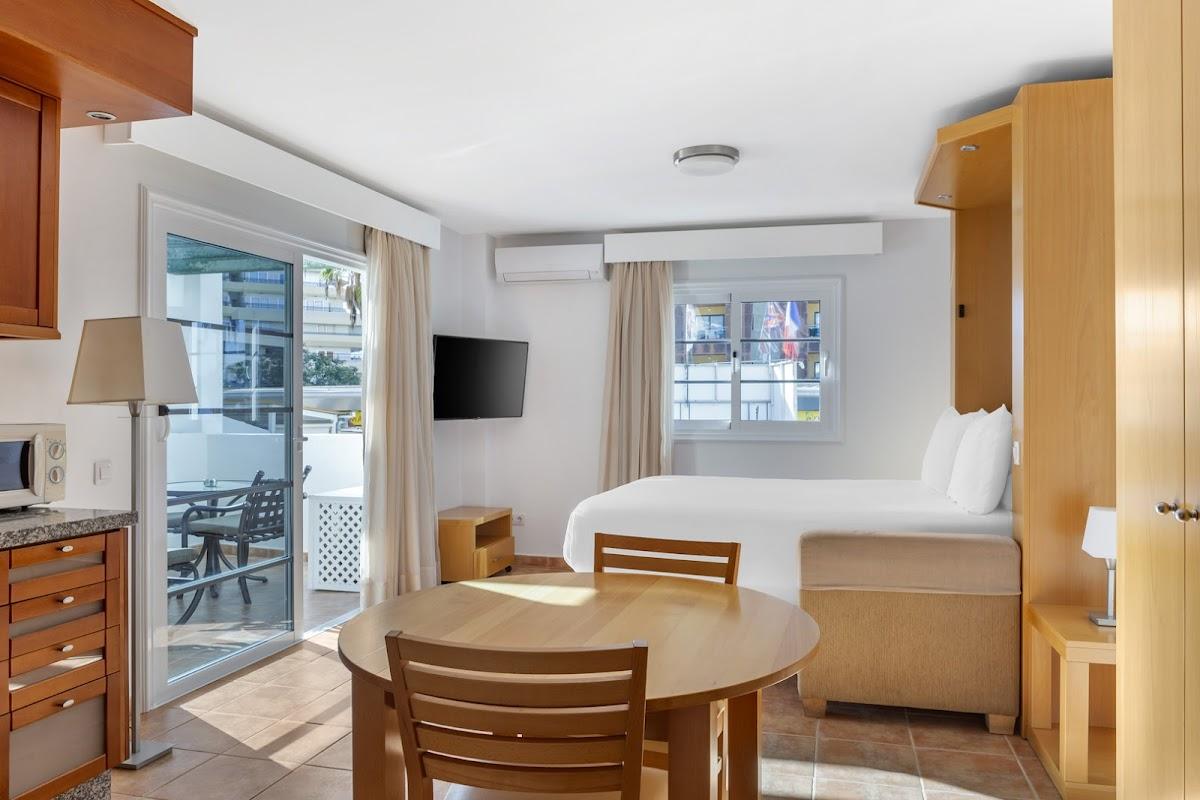 Sunset Harbour Club, Tenerife – 2BR Week 8