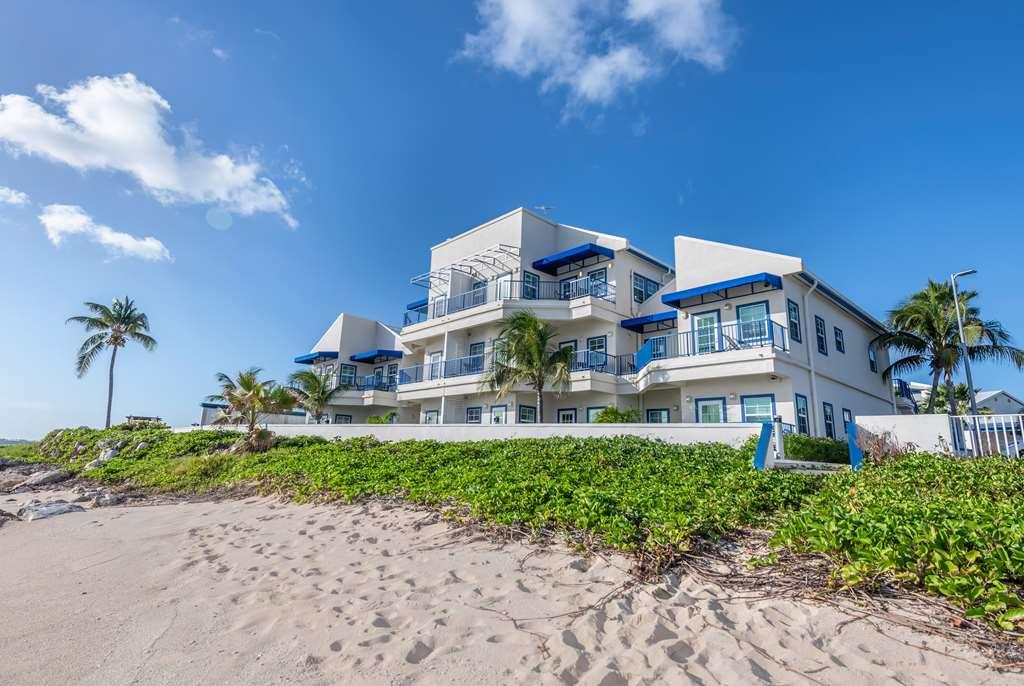 Flamingo Beach Resort, a Hilton Vacation Club